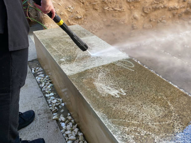 Why Choose Our Certified Pressure Washing Experts for Your Project Needs in Rendon, TX?
